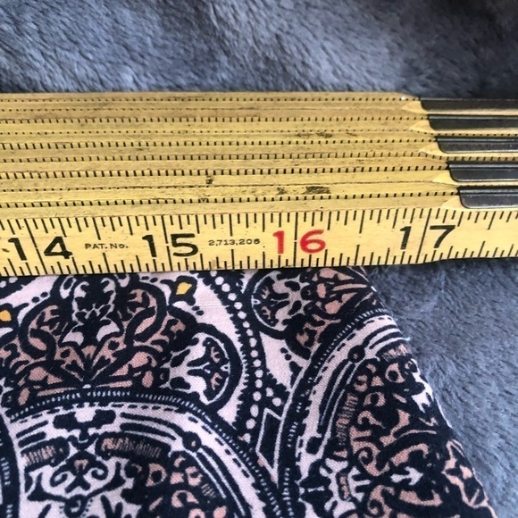 𝅺LORD & Taylor Printed pencil skirt abstract‎ design size 10 petite #s1114 - Picture 8 of 10